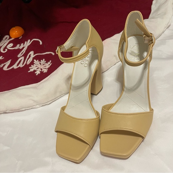 Franco Sarto beige Women’s Dima platform Heels Sandals / 9 - Picture 9 of 11